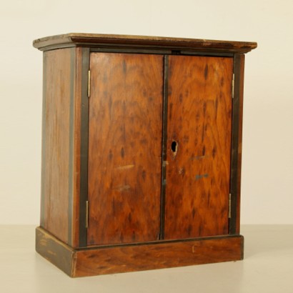 Cabinet model, mahogany veneer, two doors, inlaid fillets, ebony, briar interior, maple burl