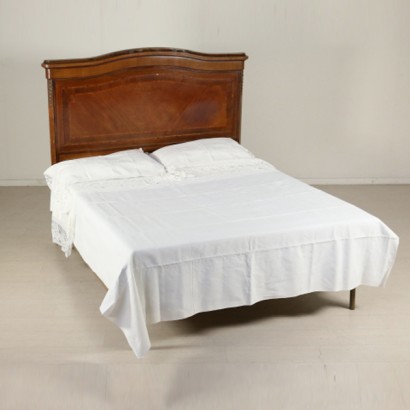 Fitted sheet bed linen with two pillow covers