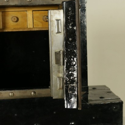 Cassaforte seconda metà 800 - particolare Cassaforte seconda metà 800 - particolare