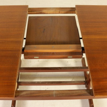Tavolo anni 60 - particolare Tavolo anni 60 - particolare