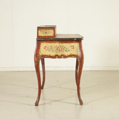 di mano in mano, scrittoio parietale, scrittoio 800, scrittoio fine 800, scrittoio in stile barocchetto, scrittoio laccato, scrittoio antico, scrittoio antiquariato, scrittoio da parete