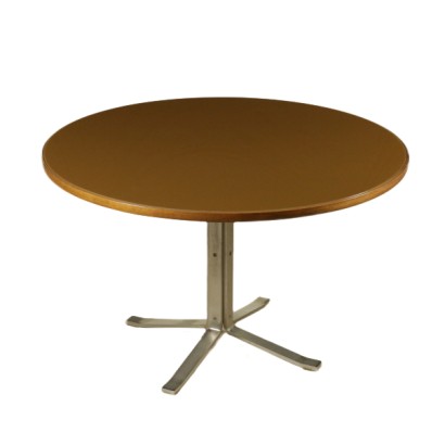 Table Designed for Formanova