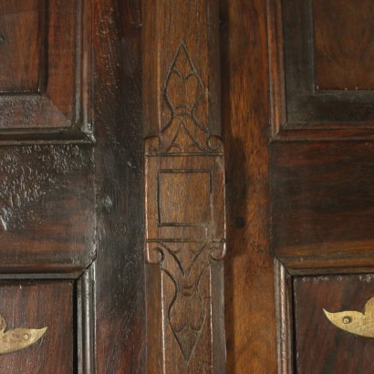 di mano in mano, coppia di porte intagliate, porte intagliate, porte antiche, porte antiquariato, porte 900, porte in legno esotico, legno esotico, porte intagliate