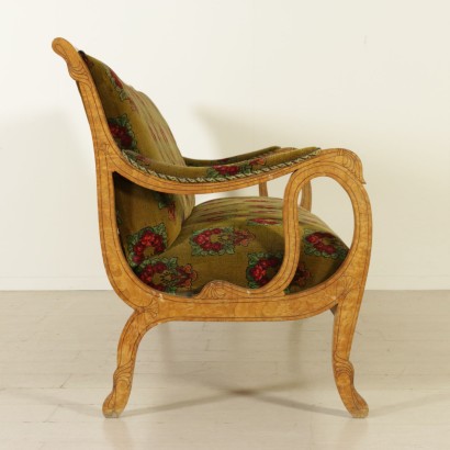 Elegantes Biedermeier-Serpentinsofa Österreich 19. Jahrhundert