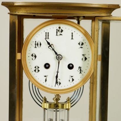 di mano in mano, orologio da tavolo, orologio a pendolo, orologio antico, orologio antiquariato, orologio antico, orologio di antiquariato, orologio in bronzo, orologio da tavolo in bronzo, orologio 900, orologio primi 900, orologio inizio 900, orologio inizi 900