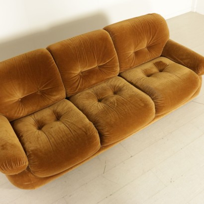 {* $ 0 $ *}, sofá de los 70, sofá vintage, sofá moderno, sofá vintage de los 70, sofá moderno tapizado de los 70