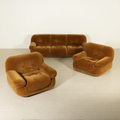 1970s sofa - with armchairs