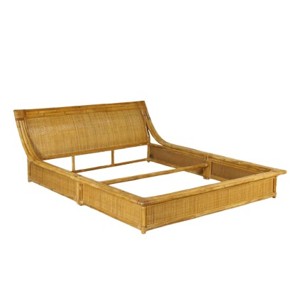 Bed in bamboo