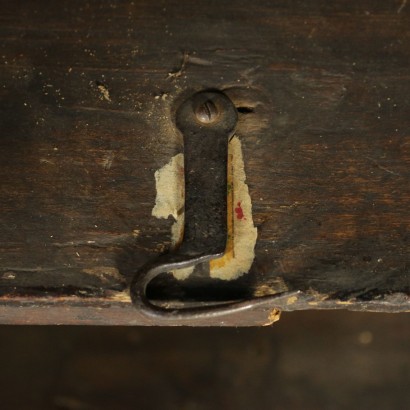 Sideboard antique wood - detail