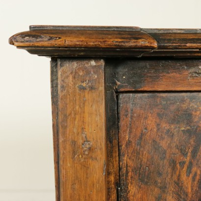 Sideboard antique wood - detail