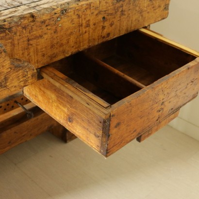 Carpenter Table - detail