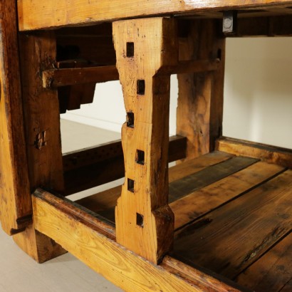 Carpenter Table - detail