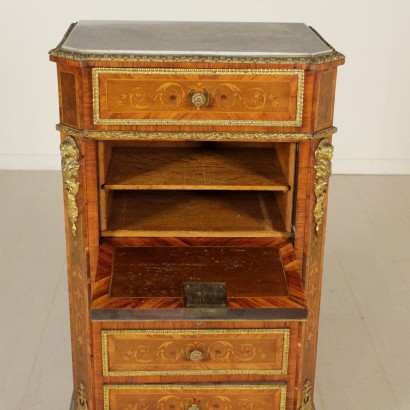 Piccolo secretaire-particolare