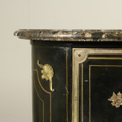 Commode à trois Tiroirs Louis XIV Bronze Placage d'Ebène France '700