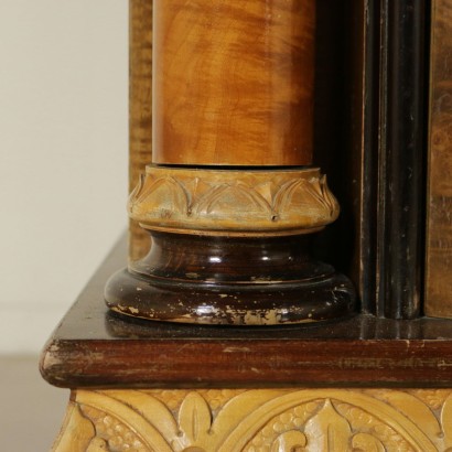 Revival Chest of Drawers with Mirror - detail