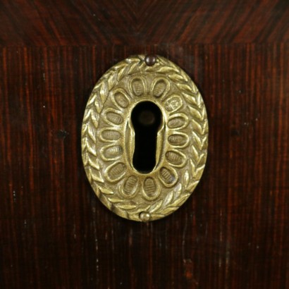 Sideboard with convex front-detail