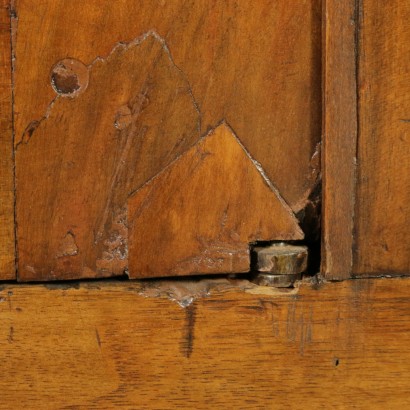 Cupboard with three doors - detail
