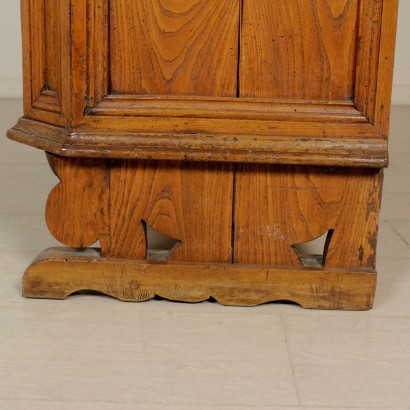 Antique Woods Cupboard - detail