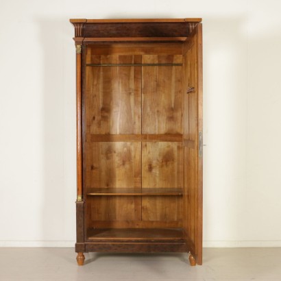 Antiquitäten, Kleiderschrank, Antiker Kleiderschrank, Antiker Kleiderschrank, Antiker italienischer Kleiderschrank, Antiker Kleiderschrank, neoklassizistischer Kleiderschrank, Kleiderschrank des 20. Jahrhunderts