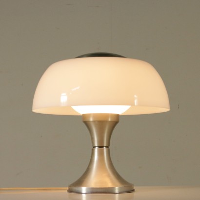 modernariato, modernariato di design, lampada da tavola, lampada da tavola modernariato, lampada da tavola di modernariato, lampada da tavola italiana, lampada da tavola vintage, lampada da tavola anni '60, lampada da tavola design anni 70