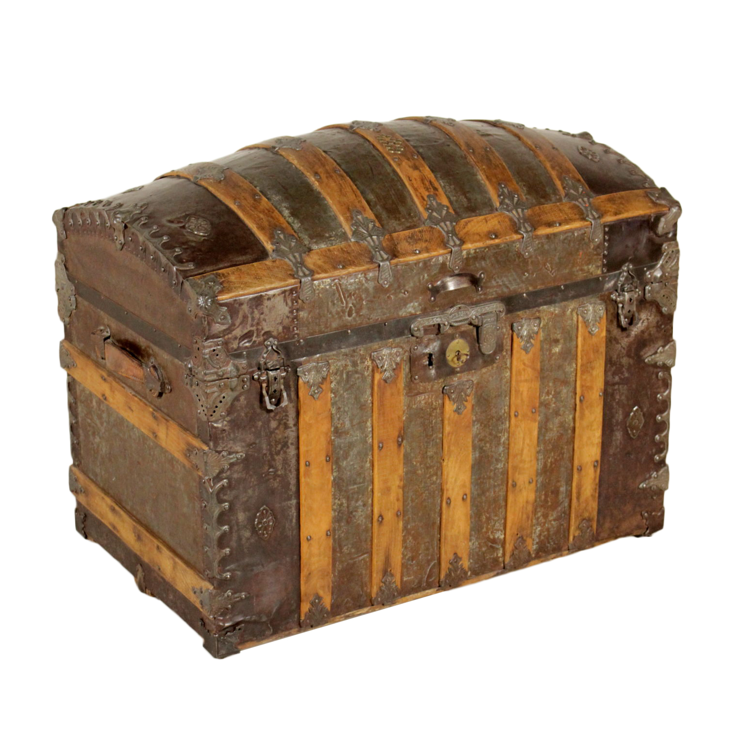 saratoga trunk luggage