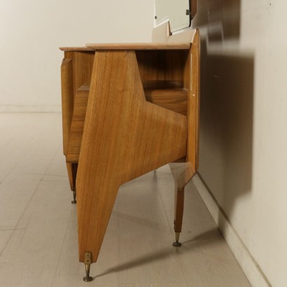 A Chest of Drawers with Mirror