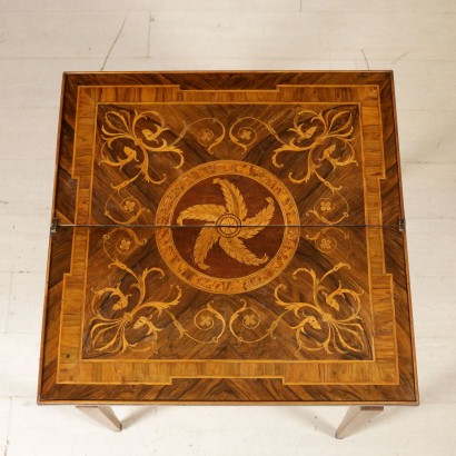 Game table inlaid-particular