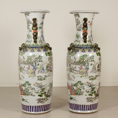 antique, vase, antique vases, antique vase, antique Chinese vase, antique vase, neoclassical vase, 20th century vase, Chinese vase, pair of large vases, pair of large Chinese vases.