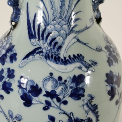 Antik, Vase, antike Vasen, antike Vase, antike chinesische Vase, antike Vase, neoklassische Vase, Vase des 20. Jahrhunderts, Porzellanvase.
