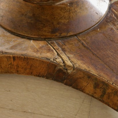 Mesa redonda con tapa de Mármol-único
