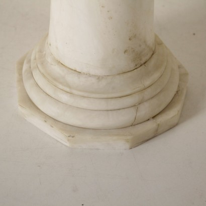 antique, object, antique object, antique object, antique Italian object, antique object, neoclassical object, object of the 20th century, alabaster stand.