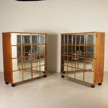 Modern Antik, modernes Design, Kleiderschrank, moderner Kleiderschrank, moderner Kleiderschrank, italienischer Kleiderschrank, Vintage Kleiderschrank, 40-50er Kleiderschrank, 40-50er Design Kleiderschrank.