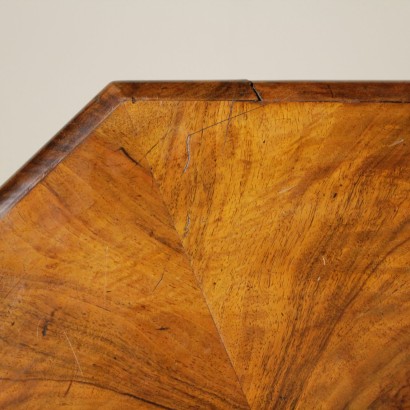 Coffee table-Octagonal-particular