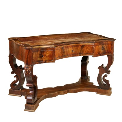 Desk from the Center, Louis-philippe