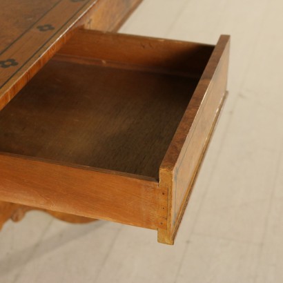 Table - Desk-detail