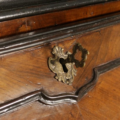 Elegant Lombard Drop-Leaf Secretaire Walnut Italy Mid 1700s