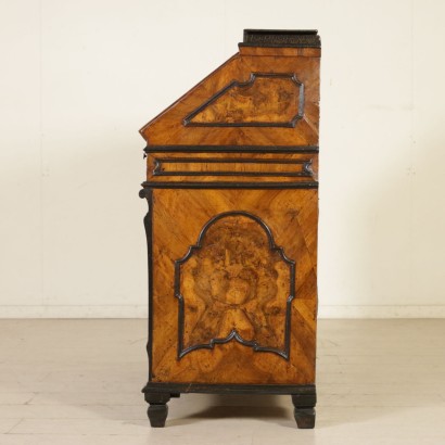 Elegant Lombard Drop-Leaf Secretaire Walnut Italy Mid 1700s