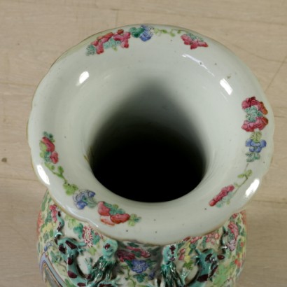 Grand vase en porcelaine chinoise spécial