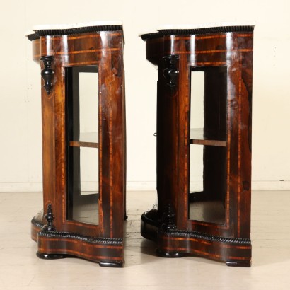 antiques, display case, antique display case, antique display case, antique Italian display case, antique display case, neoclassical display case, 19th century display case, pair of display cases, pair of Luigi Filippo display cases.