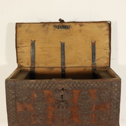 Treasure chest, XVII Century