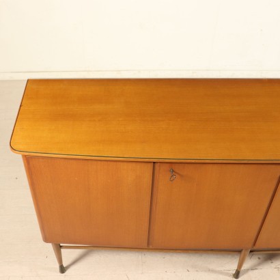 antigüedades modernas, antigüedades de diseño moderno, buffets, buffets modernos, buffets modernos, buffets italianos, buffets vintage, buffets de los años 50, buffets de diseño de los 50.