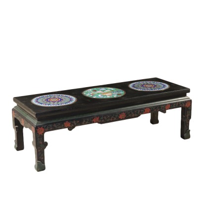 Chinese Black Lacquered Table Polychrome Ornaments 20th Century