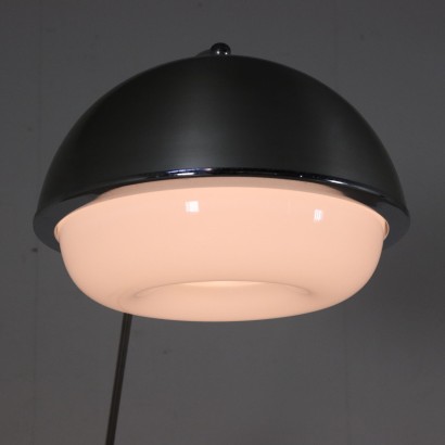 Lampadaire Métal chromé Aluminium Méthacrylate Italie Années 60-70