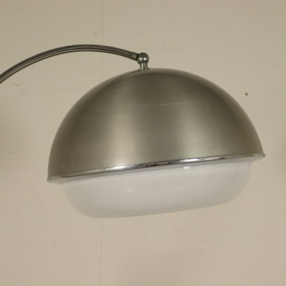 Lampadaire Métal chromé Aluminium Méthacrylate Italie Années 60-70