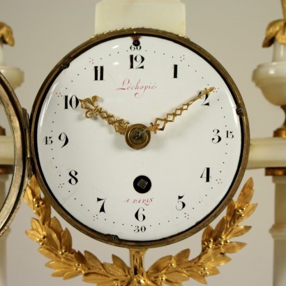 Table Clock Lèchopiè à Paris Marble Gilded Bronze France 1700s