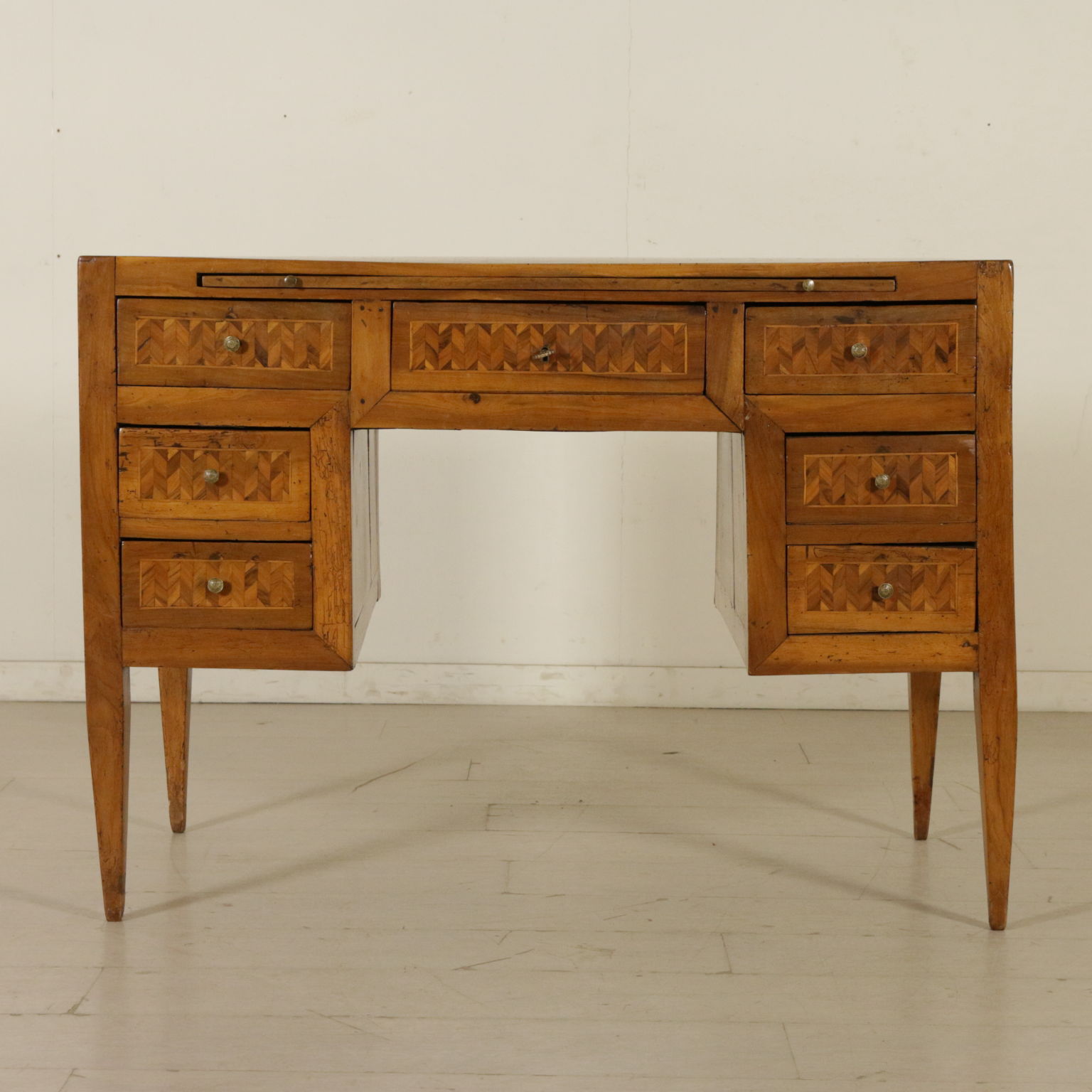 Small Neoclassical Desk Maple Cherry Walnut Italy 1700s Desks