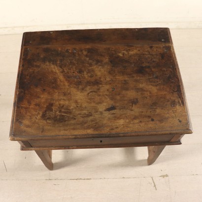 Petite Table Noyer Chêne rouvre Italie XXeme siècle