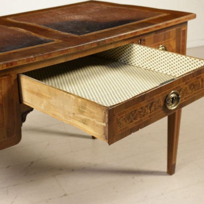 Desk Antique Wood Manufactured in Italy Last Quarter of 1700s