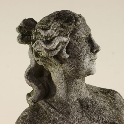 Statue de Femme avec Fleures Grave Italie Fin '800 Début '900