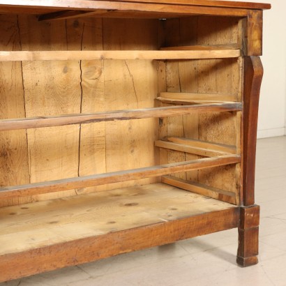 Walnut Chest of Drawers Italy First Quarter of 1800s